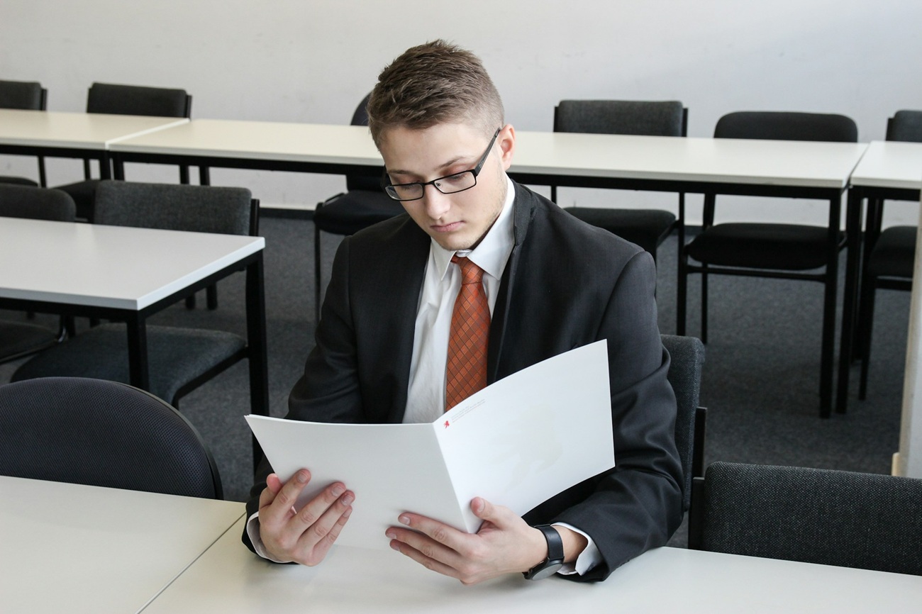 Was ist ein Arbeitszeugnis? | Bedeutung & Definition